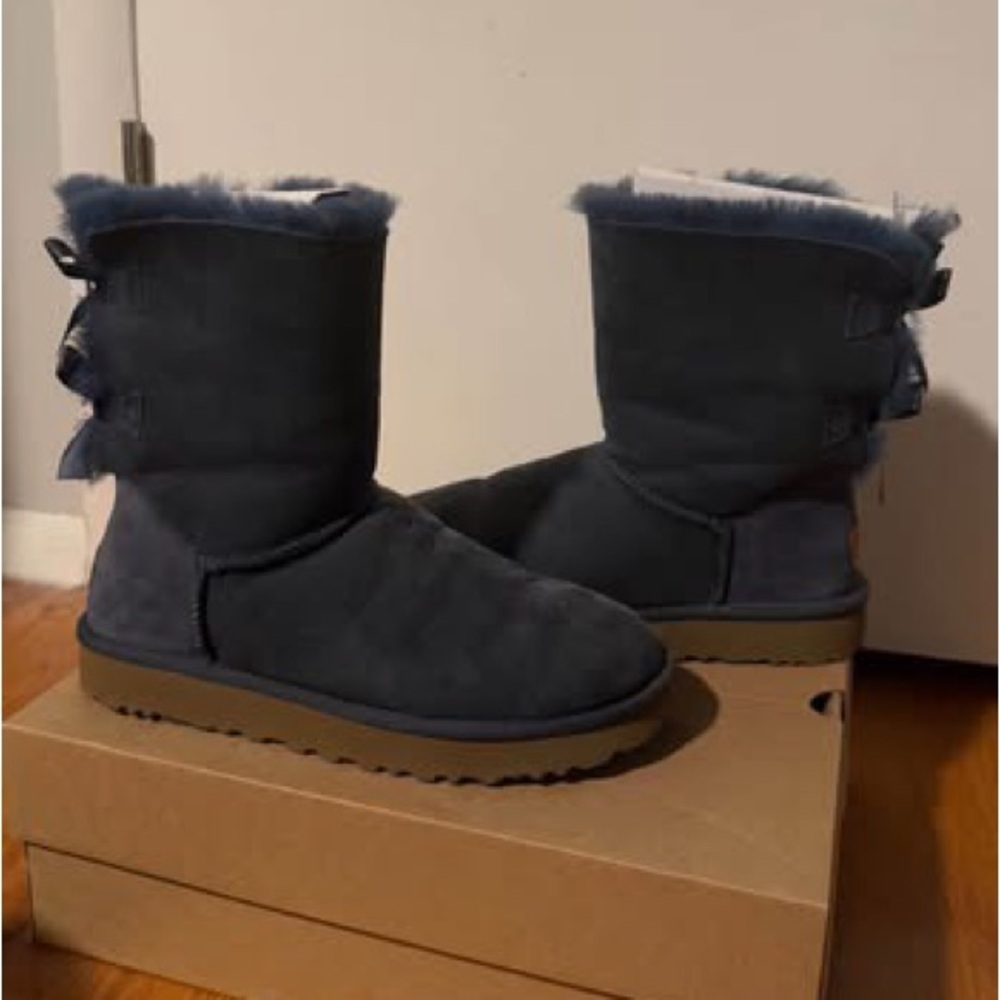 UGG Women's Bailey Bow II | color blue in size 10